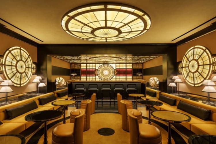 Seating in restaurant
